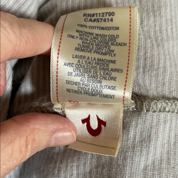 True Religion Cotton Henley. Size Medium. EUC - Picture 11 of 11